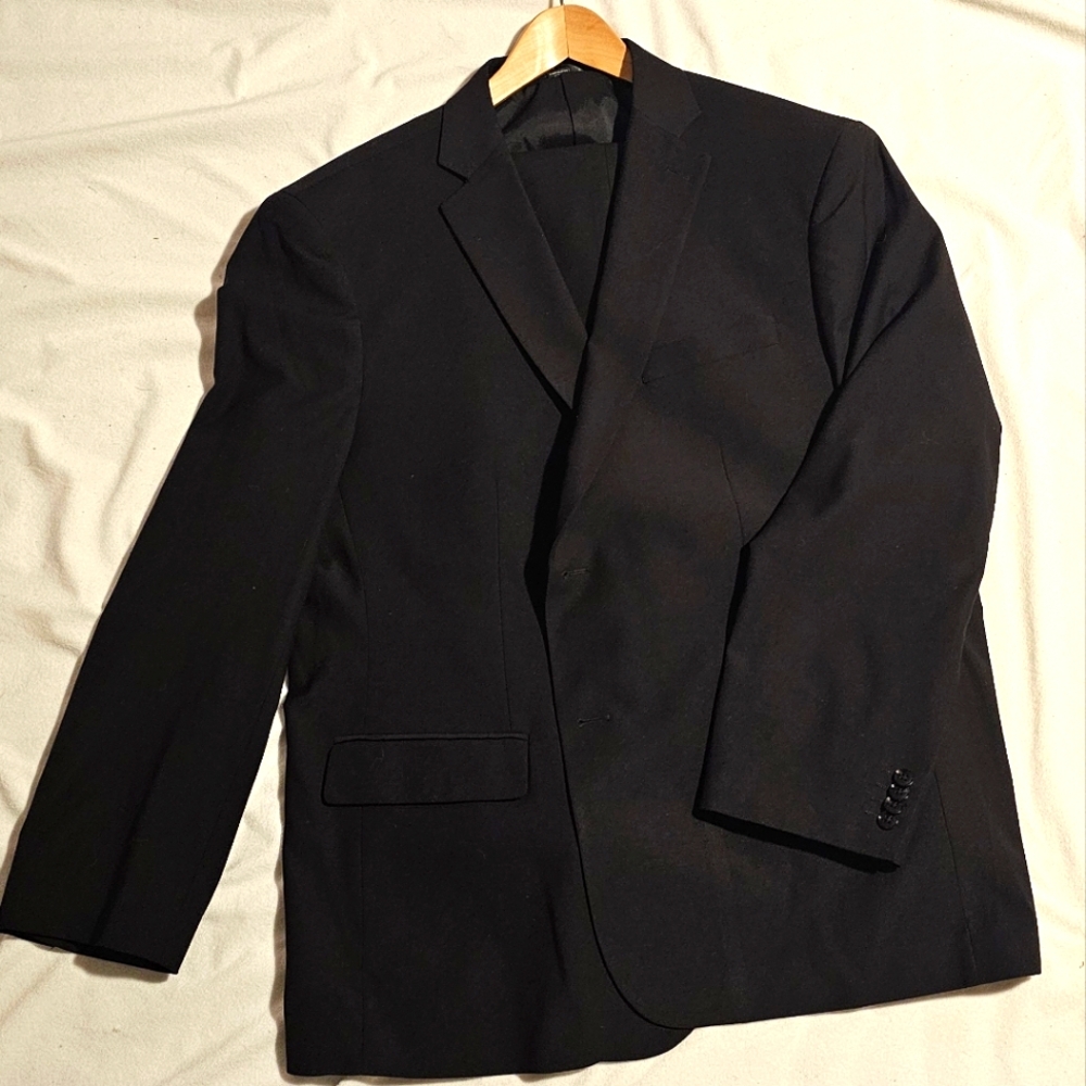 RW&Co Regular Fit Suit 48R - Black